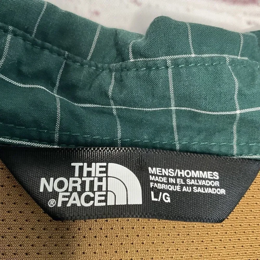 The North Face Men's Green/White‎ Check/Plaid Long Sleeve Button Up Shirt Size L